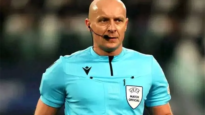 أدار قمة مصرية .. من هو سيمون ماتشينياك حكم مباراة نهائي كأس العالم 2022 ؟