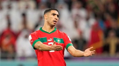 أول رد من حكيمي بعد غضبه في وجه رئيس الفيفا عقب الخسارة