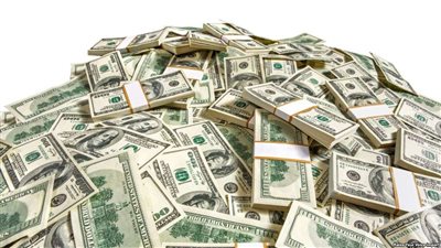 سعر الدولار اليوم الإثنين مقابل الجنيه المصري في البنوك