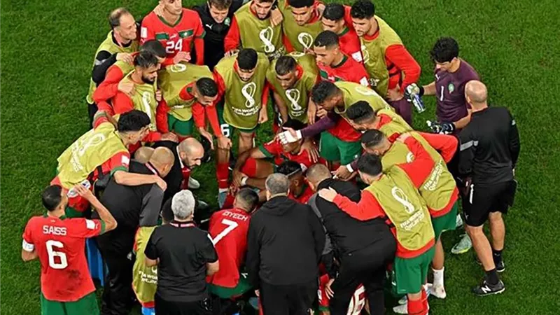 ثنائي المغرب يسطر إنجازاً تاريخياً للعرب في كأس العالم