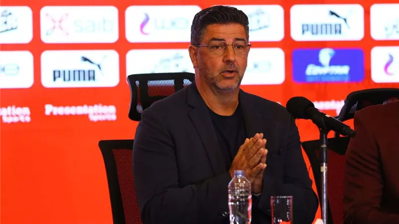 مشيدا بمستوى اللاعبين المصريين.. فيتوريا: سأستعين بمتخصص نفسي مع المنتخب