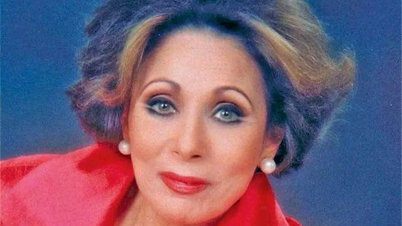 لبنى عبد العزيز رئيسًا شرفيًا لـ مهرجان السينما العربية بدورته الأولى