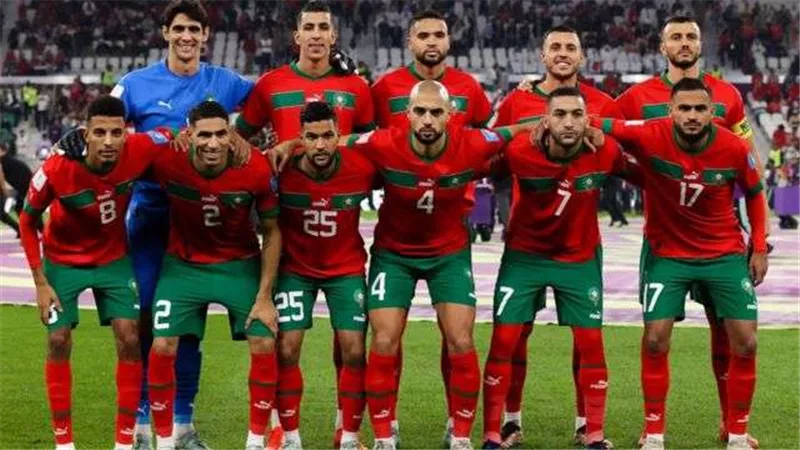 إيقاف 5 مواسم.. الكاف يعاقب مدرب منتخب المغرب