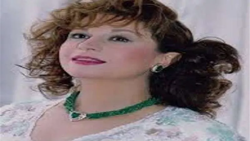 شاهد.. أحدث ظهور للفنانة سمية الألفي (صور)