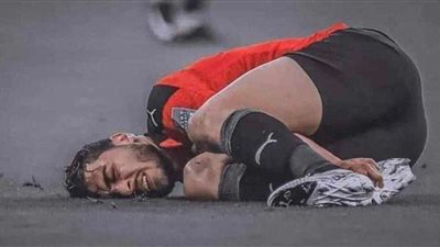 لاعب الأهلي السابق يوضح سبب إصابة أكرم توفيق بالرباط الصليبي