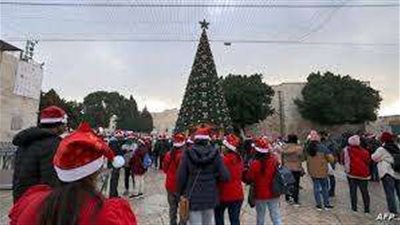 احتفالًا بعيد الميلاد.. بيت لحم تتزين بأجواء البهجة