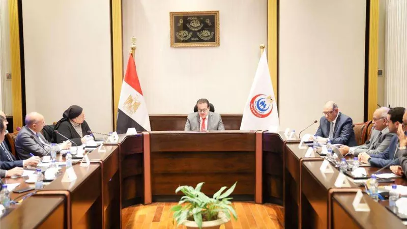 وزير الصحة يرأس الاجتماع الدوري لـ«اللجنة الاستشارية العليا لتنظيم الأسرة»