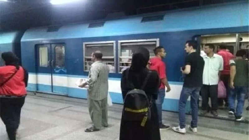 عطل مفاجئ بـ مترو شبرا الخيمة - المنيب