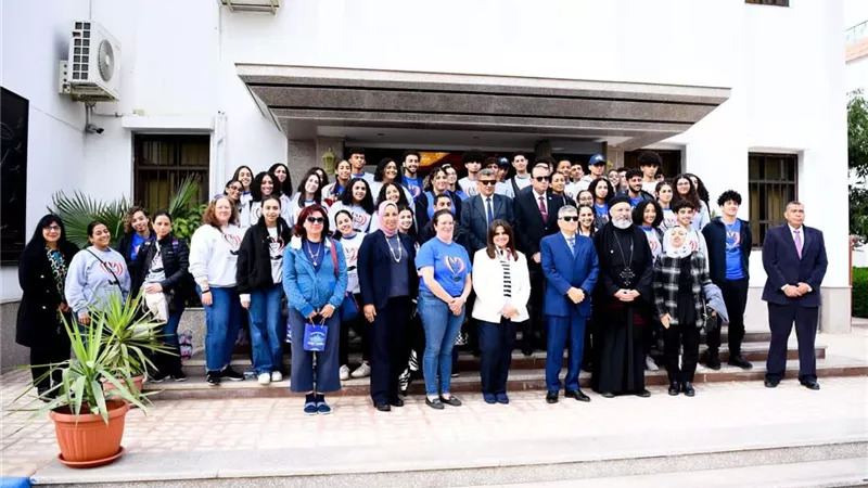 رئيس قناة السويس يستقبل وزيرة الهجرة وأبناء الجيل الثاني والثالث من المصريين بكندا