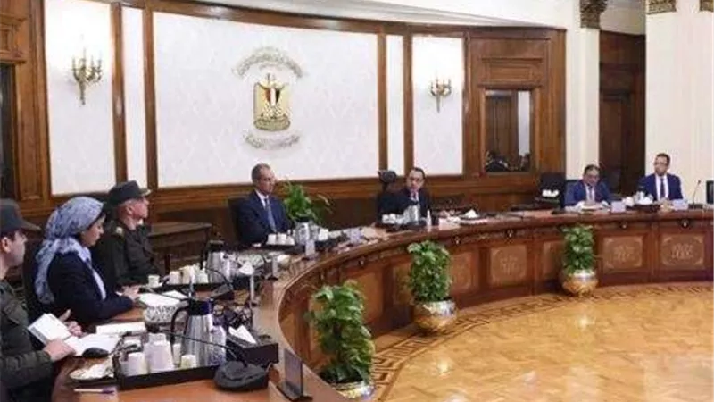 رئيس الوزراء يتابع الموقف التنفيذي لمشروع 