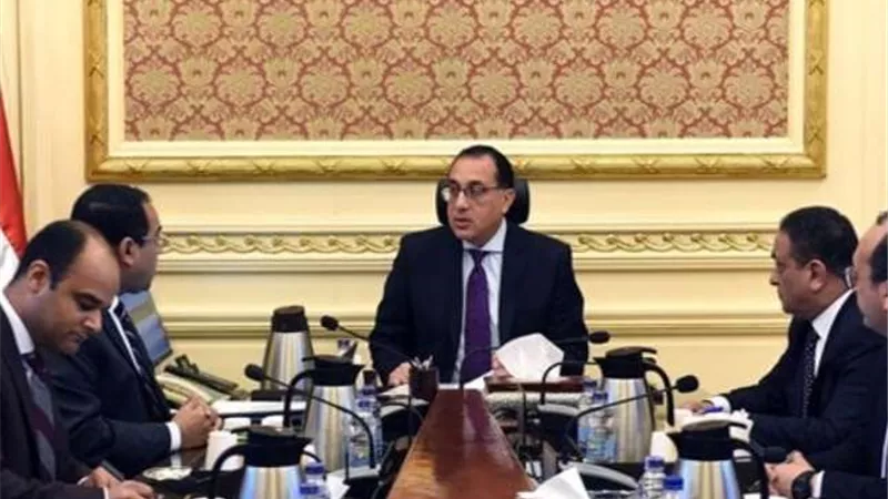 الحكومة تعلن عن وظائف في 3 وزارات.. تعرف عليها