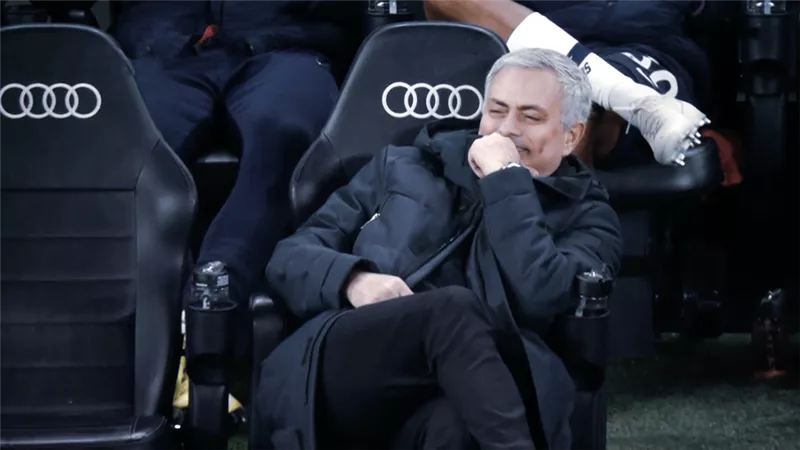 مورينيو يستقر على التعاقد مع مهاجم عربي ليشكل ثنائيا مميزا مع كين
