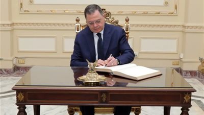 وزير الداخلية يهنئ الرئيس السيسي بمناسبة حلول العام الميلادى الجديد 2023