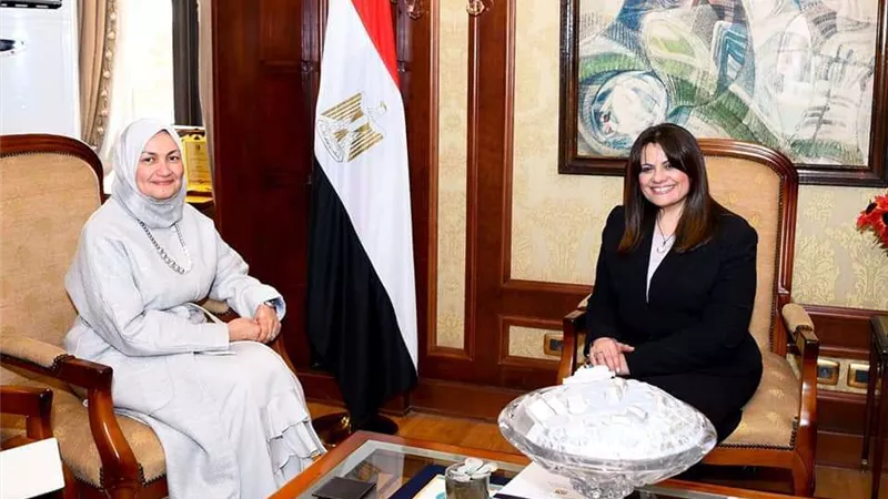 وزيرة الهجرة تستقبل مستشارة شيخ الأزهر لشئون الوافدين لبحث سبل التعاون المشترك
