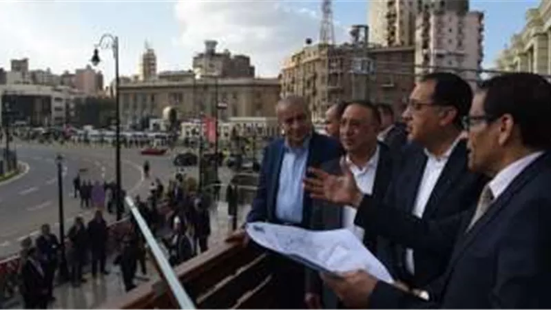 رئيس الوزراء: أطالب المواطنين بالإبلاغ عن أي منفذ لا يلتزم بإعلان أسعار السلع