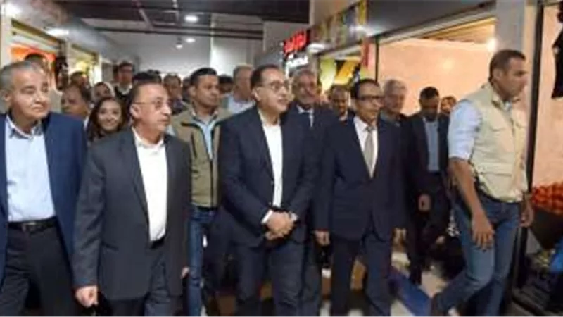 رئيس الوزراء يتفقد مشروع إنشاء كباري فوق أهوسة المالح.