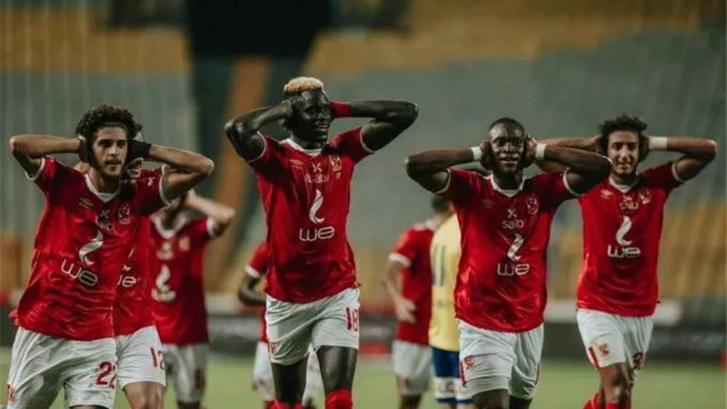 الأهلي يحسم الدوري بـ28 لاعبًا و