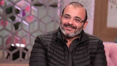 أيمن بهجت قمر يكشف حقيقة تأجيل أعماله الفنية مع شيرين عبد الوهاب