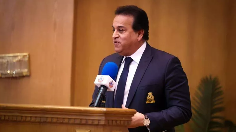 وزير الصحة يستجيب لـ أحمد موسى ويوجه بعلاج طفل مريض بالقلب