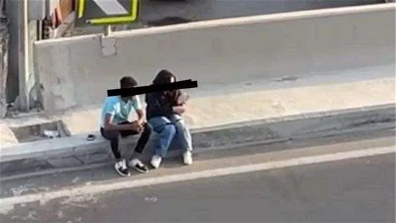 آخر مستجدات حادث ارتكاب شاب وفتاة لـ فعل فاضح بأحد الكباري.. فيديو