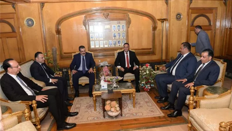 محافظ الدقهلية يتابع توصيل المرافق لمشروع مساكن المحافظة