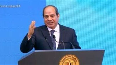 السيسي : فيه ناس بتكلم كتير والي بيتكلم ميعرفش