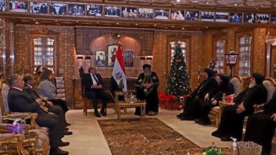 رئيس مجلس الشيوخ يهنئ البابا تواضروس بعيد الميلاد المجيد