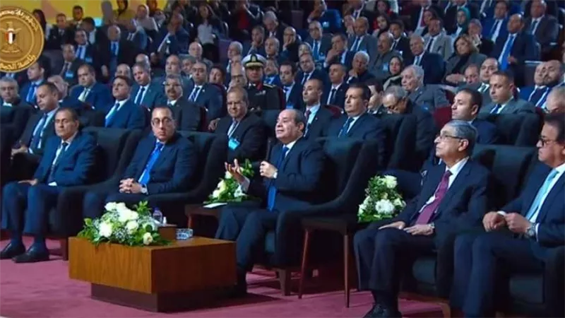 السيسي: مشروعات الصعيد تكلّفت 7 تريليونات جنيه.. والرقم متواضع أمام أحلامنا