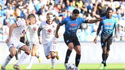 نابولي يفوز على سامبدوريا بهدفين في الدوري الإيطالي