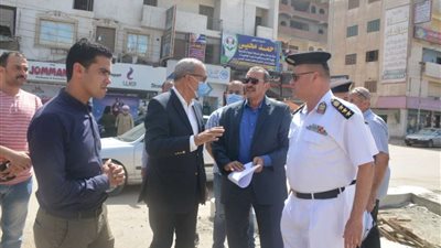 محافظ القليوبية يتفقد تطوير كورنيش النيل وشارع فريد ندا ببنها