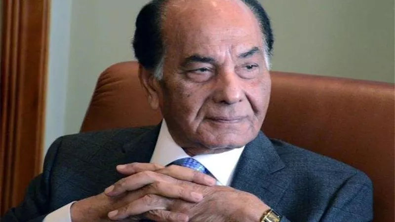 السيسي يوفد مندوبا للتعزية في رجل الأعمال محمد فريد خميس