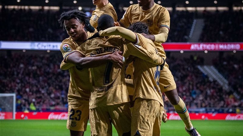 احتفال لاعبي برشلونة
