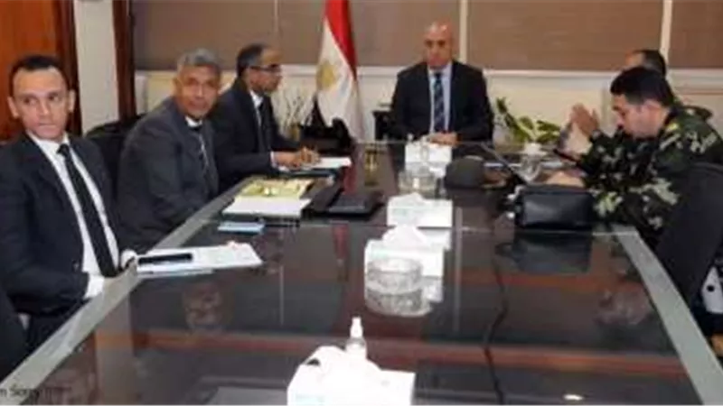 وزير الإسكان يتابع منظومة الصرف الصحى ومشروعات الخطة الاستراتيجية بالإسكندرية