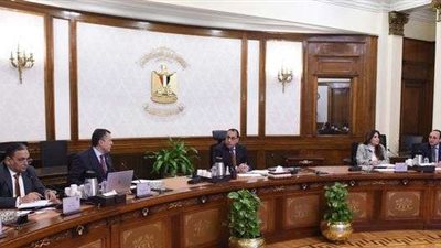 رئيس الوزراء يتابع جهود وزارة السياحة في ملفات العمل المختلفة