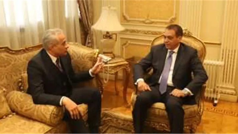 القوى العاملة: جميع سياسات الوزارة تتجه نحو ضبط سوق العمل