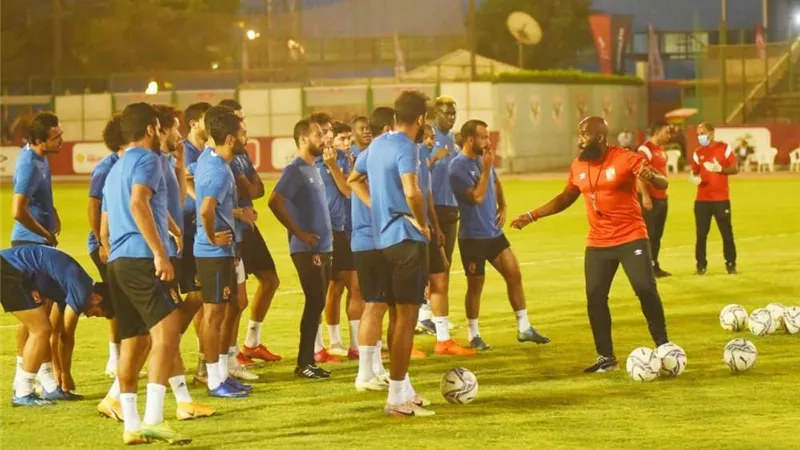 كابيلو يقود مرانًا بدنيًّا قويًّا للاعبي الأهلي