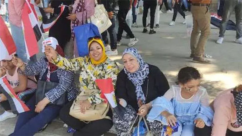 استشاري تطوير: المصريون يقفون خلف الرئيس السيسي في أي قرار