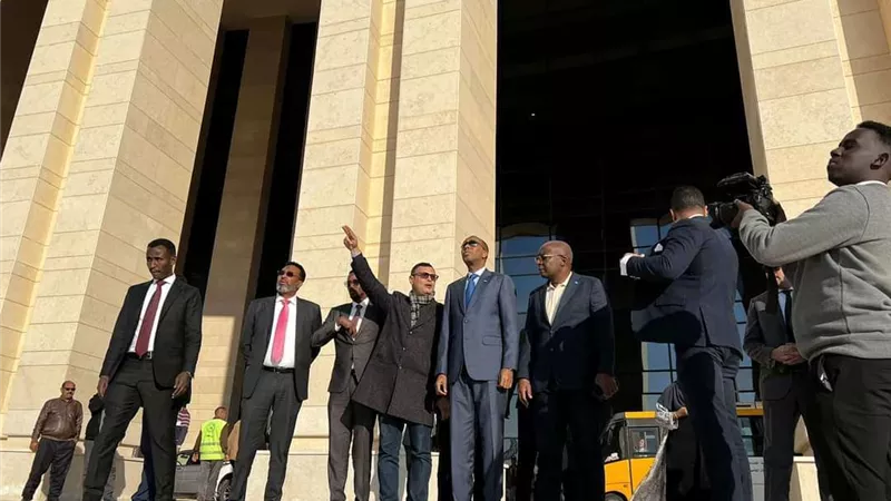 رئيس وزراء الصومال وعدد من مسئولى الحكومة يزورون العاصمة الإدارية الجديدة