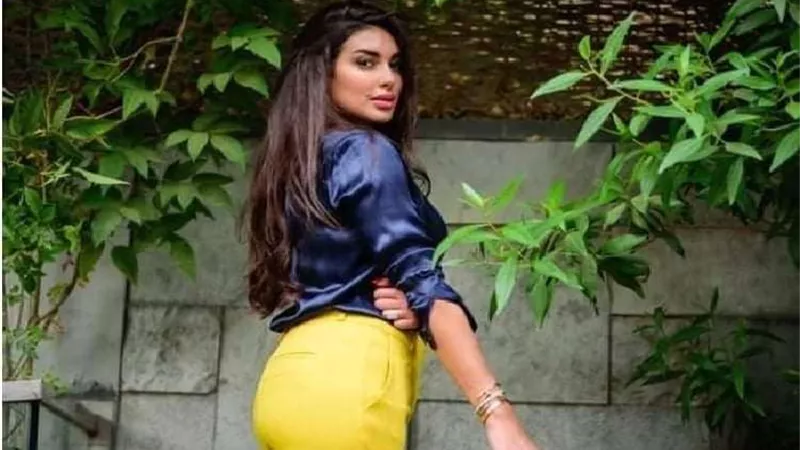 ياسمين صبري تعلق على تسببها في رفع سيدة دعوى خلع ضد زوجها
