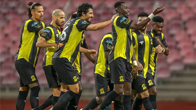 اليوم.. اتحاد جدة ضيفًا ثقيلًا على الباطن في الدوري السعودي