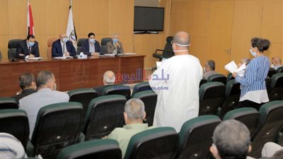 محافظ بني سويف يعقد لقاء المواطنين المفتوح بعد توقفه منذ جائحة كورونا