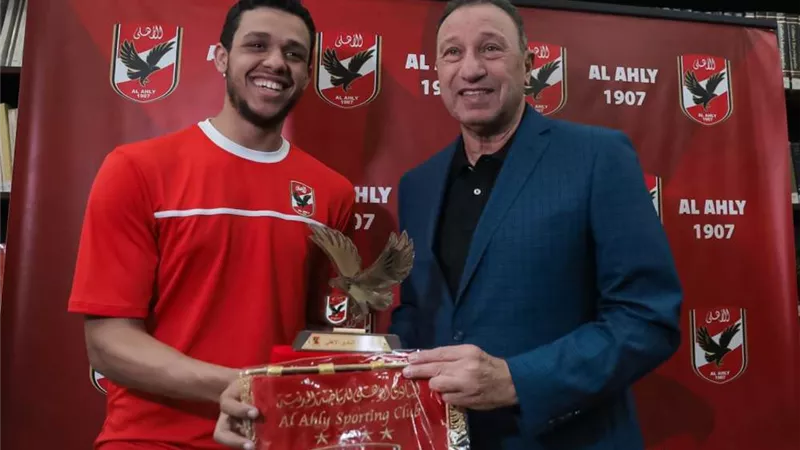 الأول عالمياً..مصطفى عسل يتوج بلقب بطولة هويستن للاسكواش