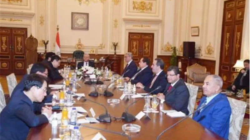 رئيس مجلس النواب يلتقي وفدا برلمانيا من كوريا الجنوبية