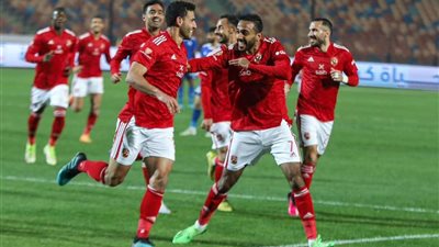 الأهلي يقترب من التعاقد مع مهاجم أجنبي خلال الميركاتو الشتوي