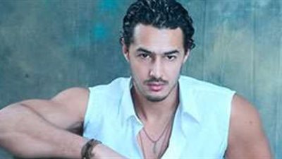 الموت يفجع الفنان أحمد هارون