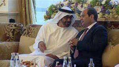 الرئيس السيسي والشيخ محمد بن زايد يشاركان في مجلس قصر البحر