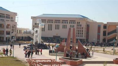 رئيس جامعة سوهاج يشارك في فعاليات إطلاق مبادرة 