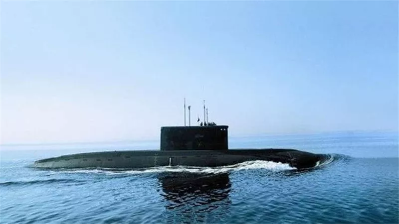 الغواصات الروسية ترعب العالم وأمريكا تعلن قلقها