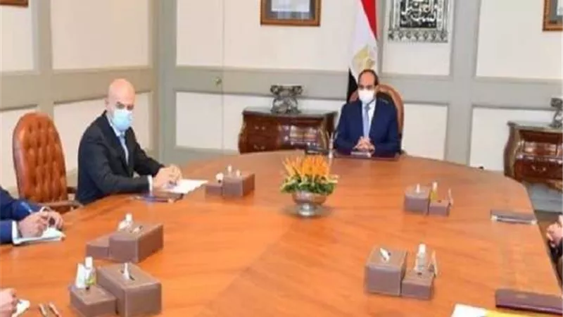 السيسي يوجه وزارة البترول بمواصلة التعاون مع شركة 
