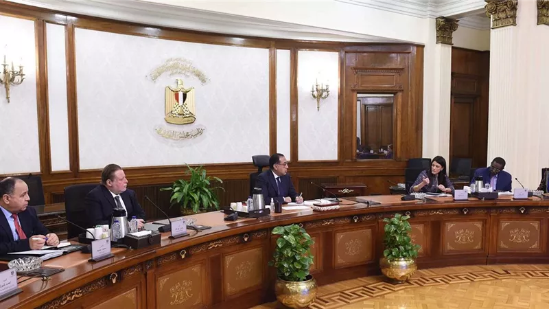 رئيس الوزراء يتابع ملفات التعاون مع مجموعة البنك الدولي